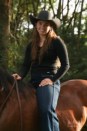 Courtnie-41