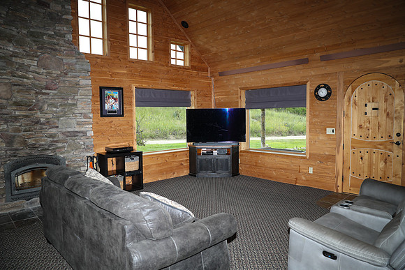 Valentine Canyon Dodi -25