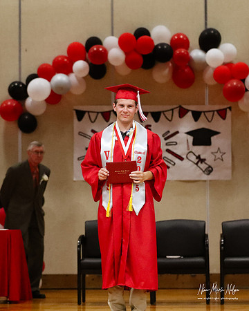 VHS Graduation 25-44.1